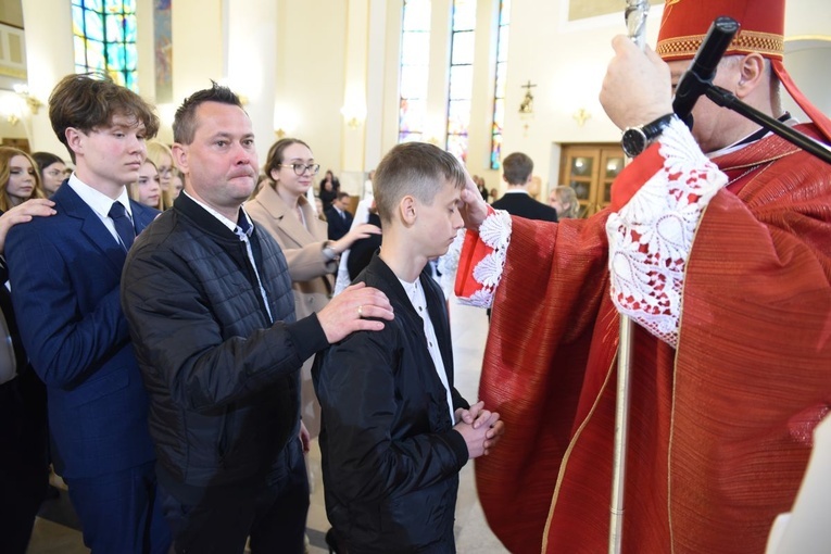 Bierzmowanie w par. Matki Bożej Anielskiej w Dębicy