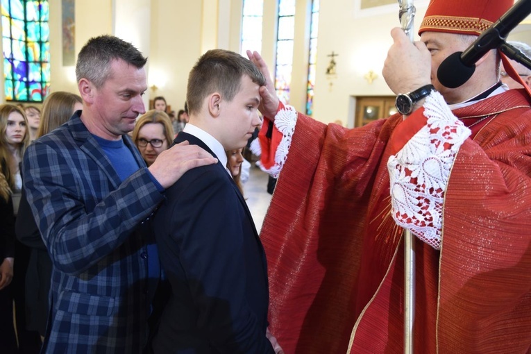 Bierzmowanie w par. Matki Bożej Anielskiej w Dębicy