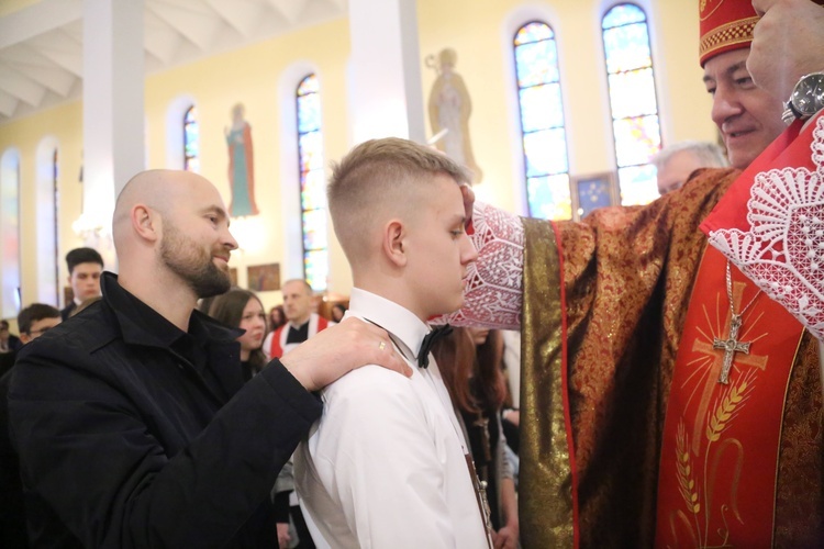 Bierzmowanie w Dębicy-Latoszynie