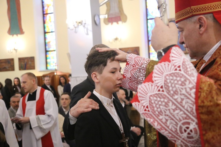 Bierzmowanie w Dębicy-Latoszynie