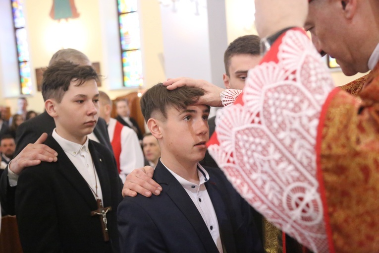 Bierzmowanie w Dębicy-Latoszynie