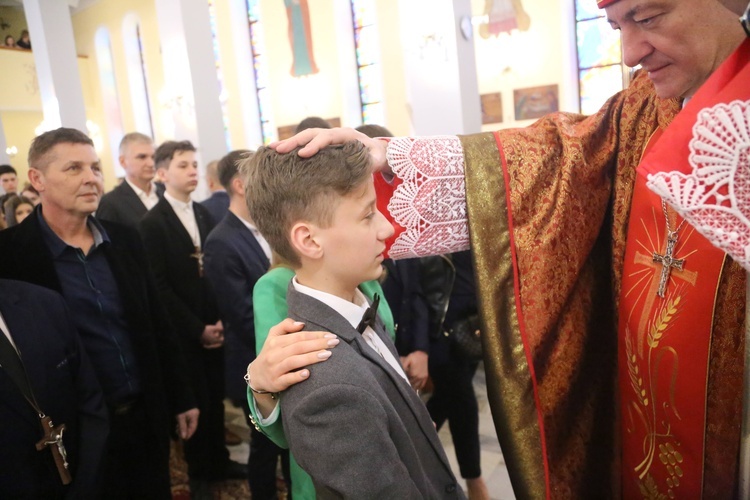 Bierzmowanie w Dębicy-Latoszynie