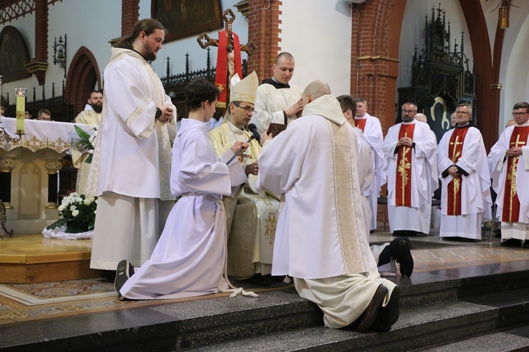 Święcenia diakonatu u franciszkanów we Wrocławiu 2023