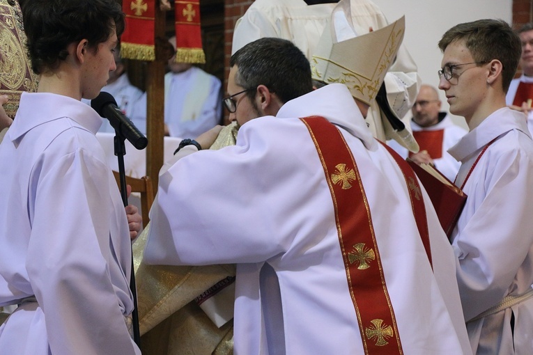 Święcenia diakonatu u franciszkanów we Wrocławiu 2023