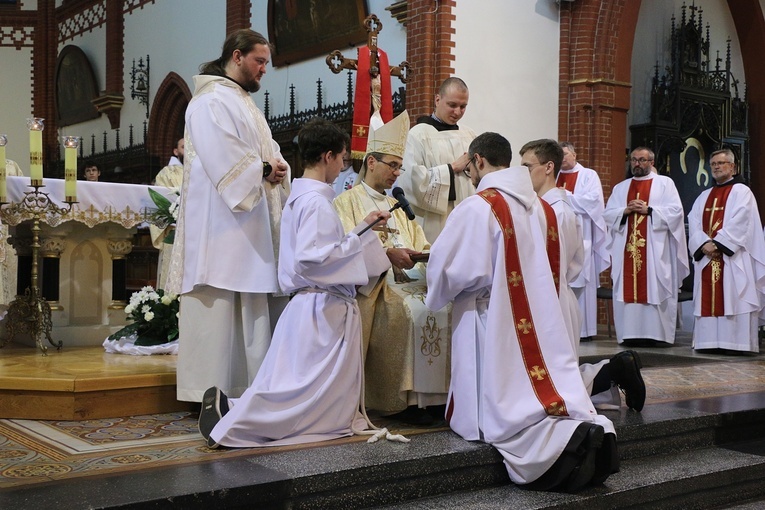 Święcenia diakonatu u franciszkanów we Wrocławiu 2023