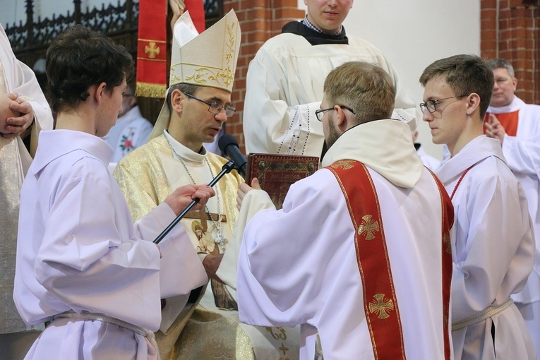 Święcenia diakonatu u franciszkanów we Wrocławiu 2023