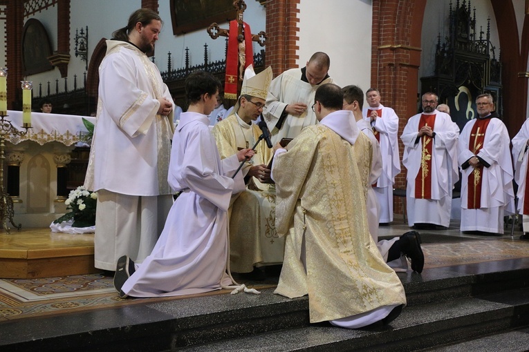 Święcenia diakonatu u franciszkanów we Wrocławiu 2023