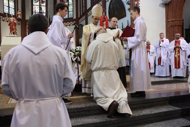 Święcenia diakonatu u franciszkanów we Wrocławiu 2023