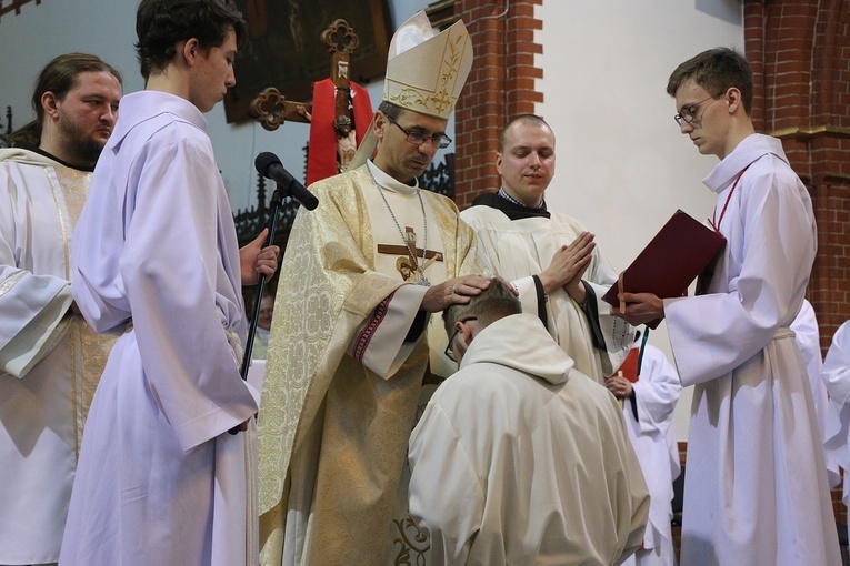 Święcenia diakonatu u franciszkanów we Wrocławiu 2023