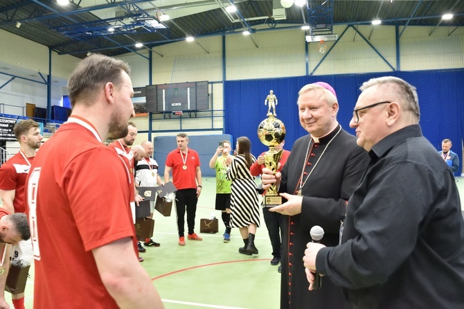 Finałowe rozgrywki XVII Mistrzostw Polski Księzy w piłce nożnej