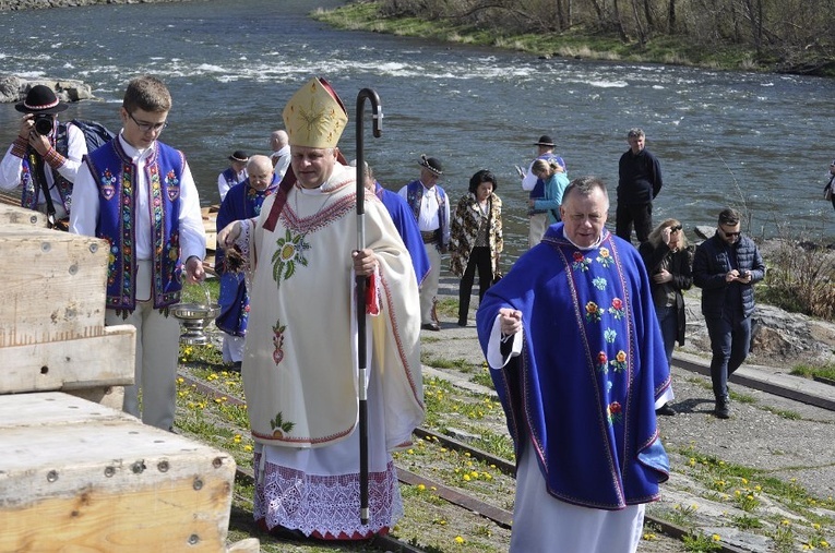 Sromowce Niżne. Uroczyste rozpoczęcie sezonu flisackiego