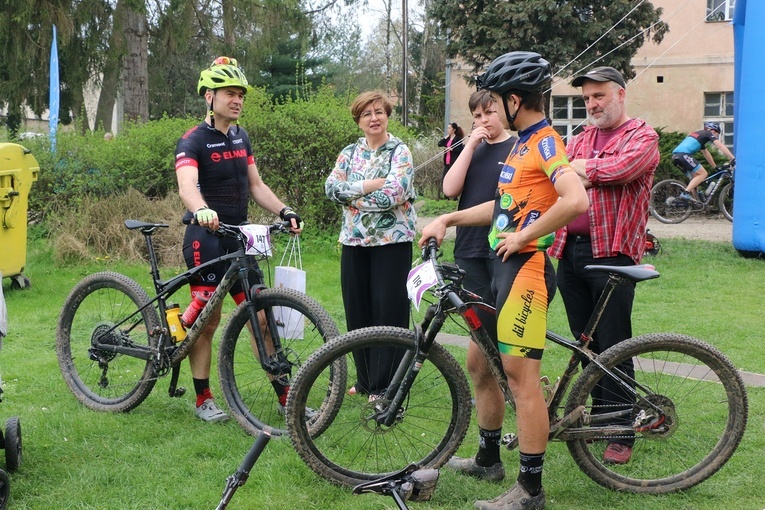 6. Henrykowski Maraton Rowerowy - Mistrzostwa Polski Księży MTB