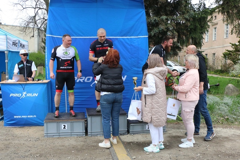 6. Henrykowski Maraton Rowerowy - Mistrzostwa Polski Księży MTB
