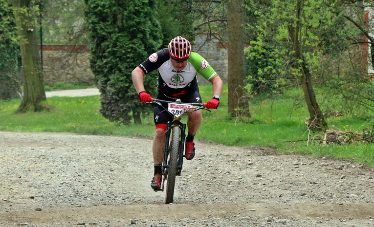 6. Henrykowski Maraton Rowerowy - Mistrzostwa Polski Księży MTB
