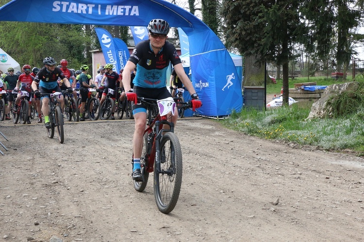 6. Henrykowski Maraton Rowerowy - Mistrzostwa Polski Księży MTB