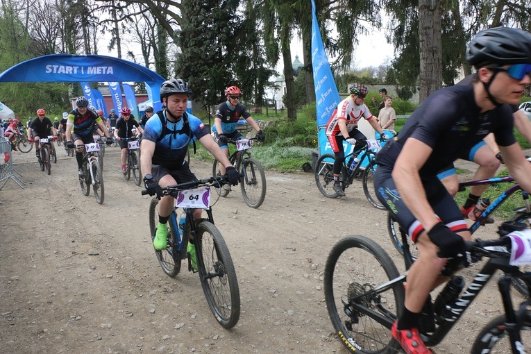 6. Henrykowski Maraton Rowerowy - Mistrzostwa Polski Księży MTB