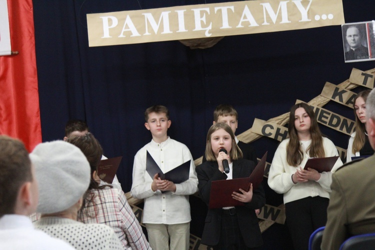 Rdziostów pamięta o ks. Niwie