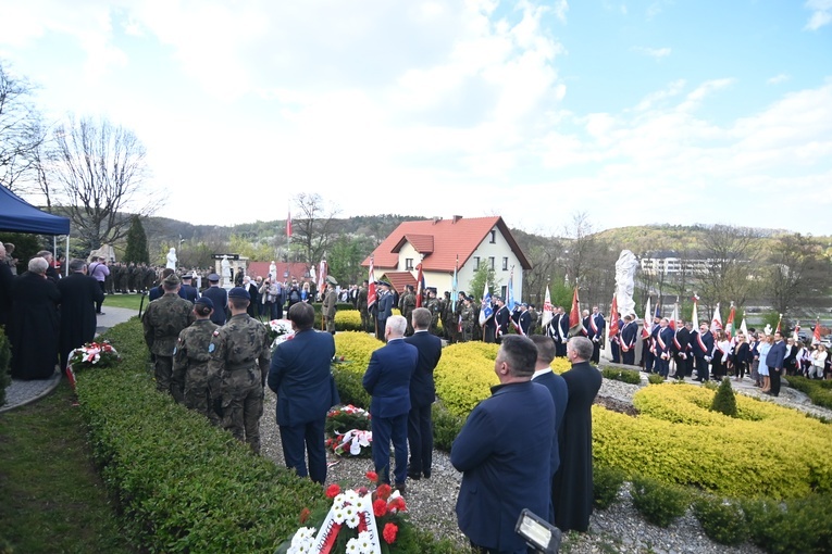 Odsłonięcie pomnika Dla Ciebie, Polsko