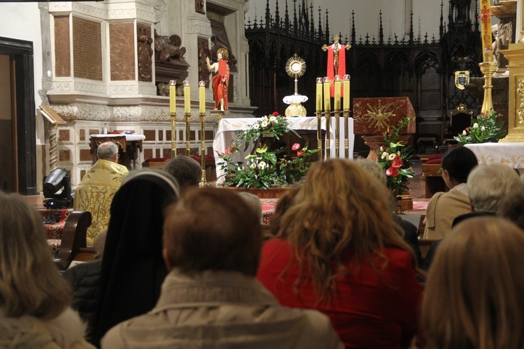 Forum "Eucharystia - miłująca Obecność" w Tarnowie