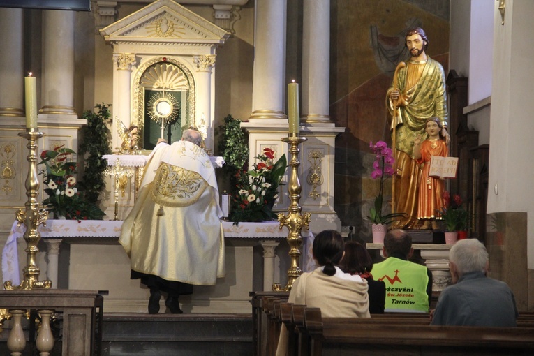 Forum "Eucharystia - miłująca Obecność" w Tarnowie