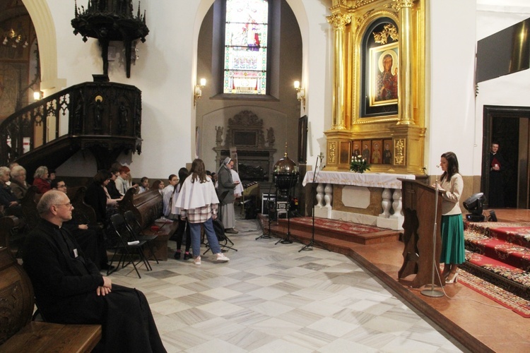 Forum "Eucharystia - miłująca Obecność" w Tarnowie