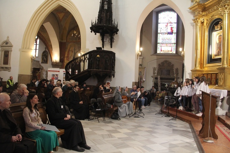 Forum "Eucharystia - miłująca Obecność" w Tarnowie