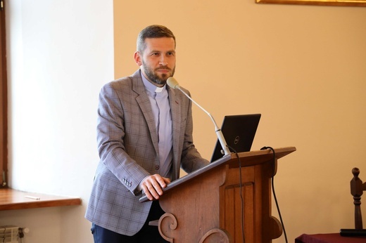 Wykład otwarty - "Historia Pięcioksięgu w świetle wybranych hieroglifów egipskich"