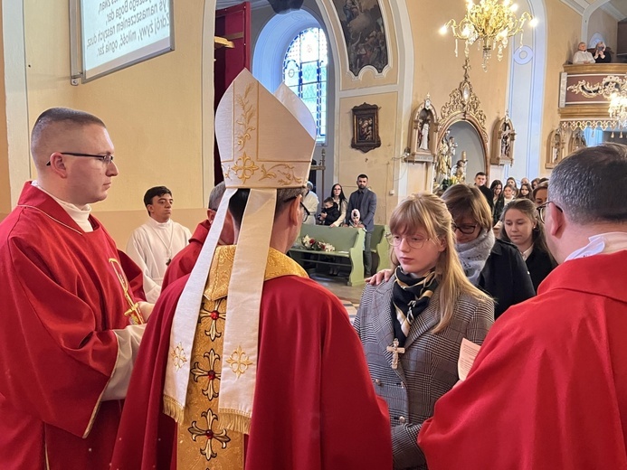 Bierzmowanie w Ścinawce Średniej