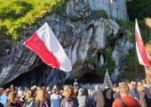 Bp Piotr Turzyński: Zapraszam Polonię do Lourdes