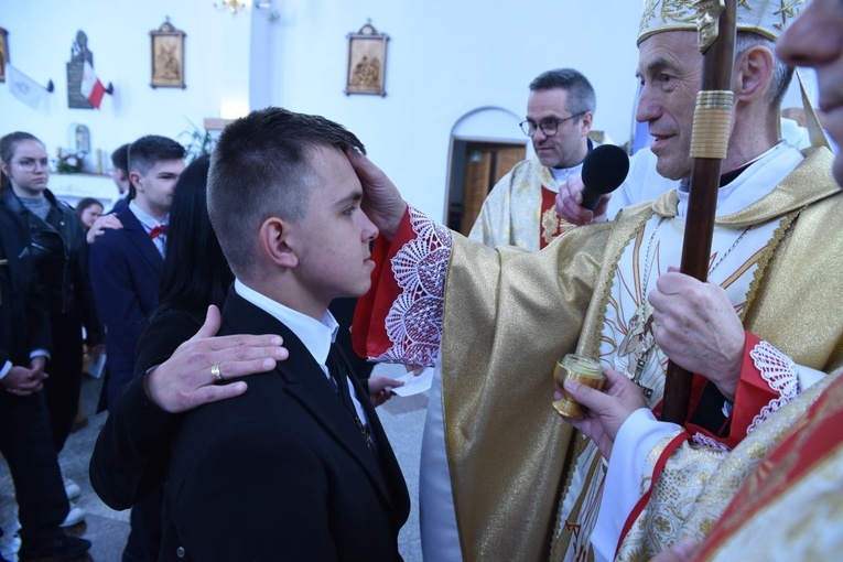 Bierzmowanie w Uściu Gorlickim