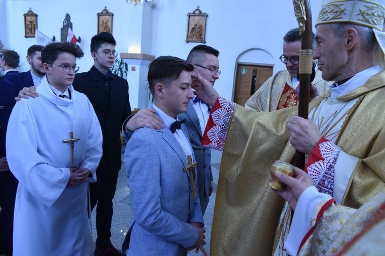 Bierzmowanie w Uściu Gorlickim