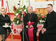 Spotkanie z abp. Mieczysławem Mokrzyckim w parafii św. Jana Pawła II w Lublinie.