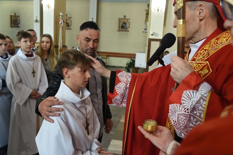 Bierzmowanie w Szymbarku