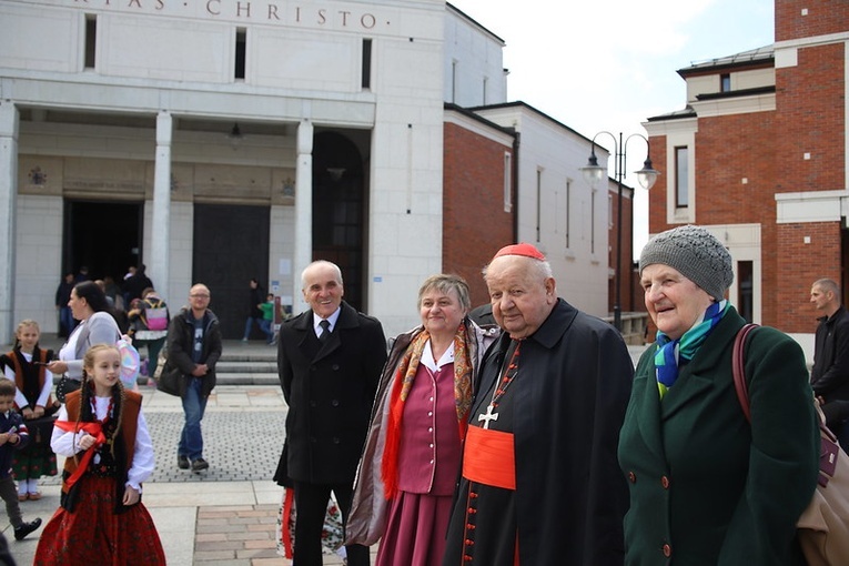 Obchody jubileuszu przyjęcia sakry biskupiej kard. Stanisława Dziwisza