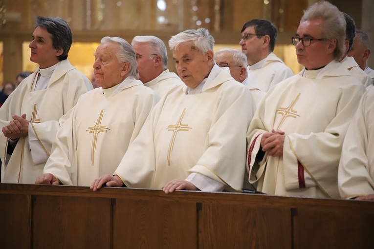 Obchody jubileuszu przyjęcia sakry biskupiej kard. Stanisława Dziwisza