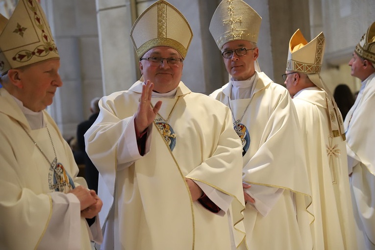 Obchody jubileuszu przyjęcia sakry biskupiej kard. Stanisława Dziwisza