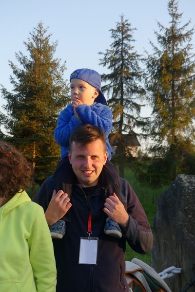 Pielgrzymi łagiewniccy dotarli na nocleg do Witkowic - 2023