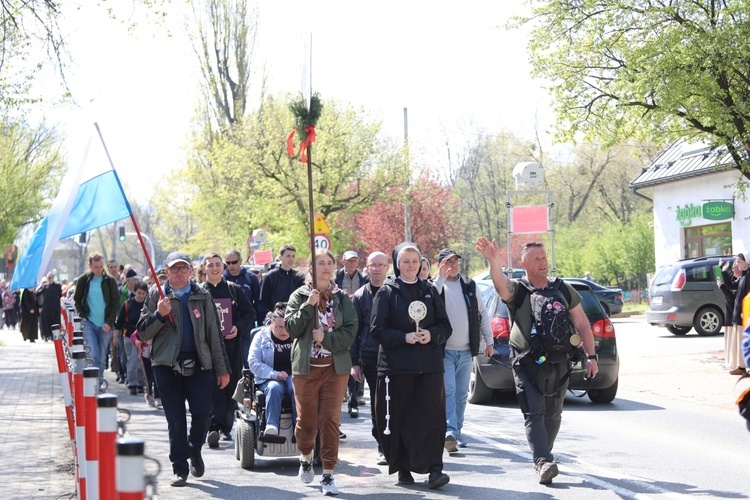 W drogę z Hałcnowa do Łagiewnik wyrusza grupa św. Maksymiliana - 2023