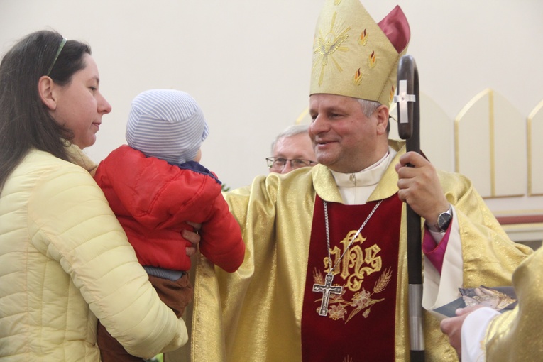 Trzetrzewina. Poświęcenie odnowionego kościoła