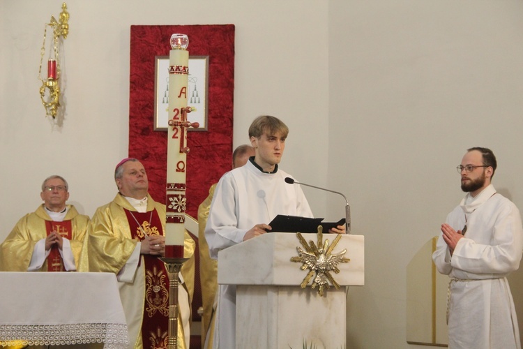 Trzetrzewina. Poświęcenie odnowionego kościoła