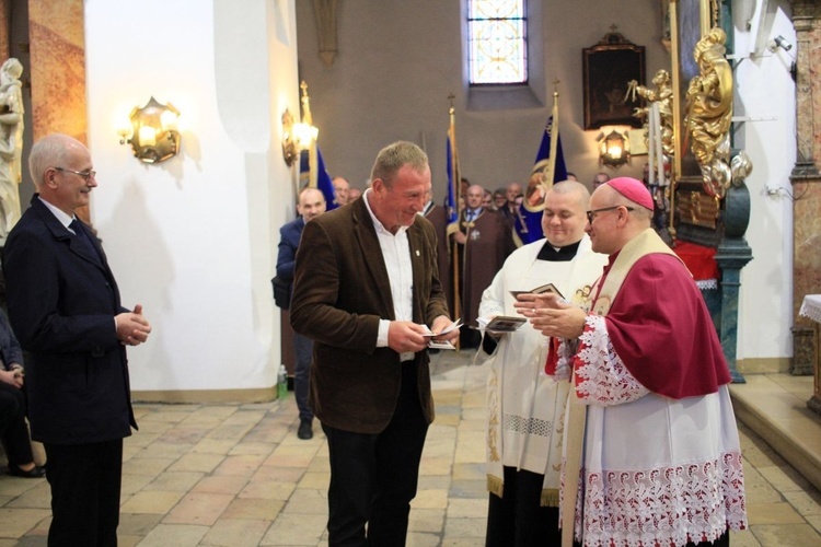 Przyjęcie nowych członków Bractwa św. Józefa. Wspólnota liczy już 1014 mężczyzn