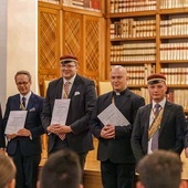 Ks. Herok otrzymał międzynarodową nagrodę za najlepszą pracę teologiczną