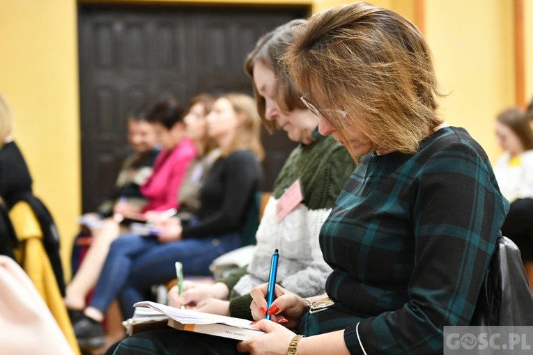 Kurs Modlitwy Wstawienniczej "Łazarz"