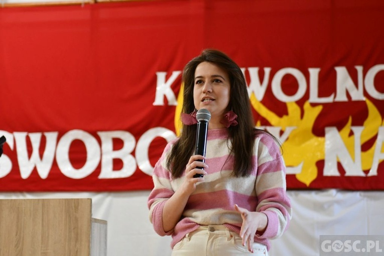 Kurs Modlitwy Wstawienniczej "Łazarz"