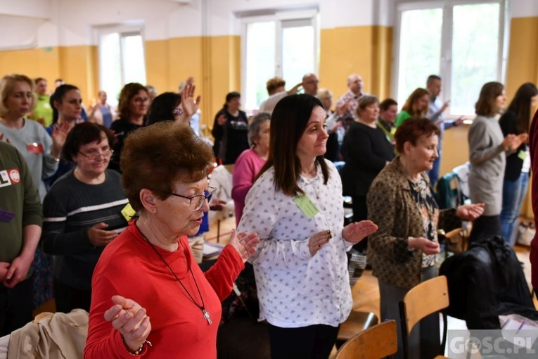 Kurs Modlitwy Wstawienniczej "Łazarz"