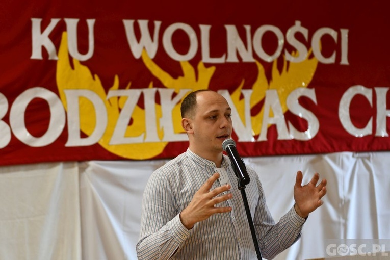 Kurs Modlitwy Wstawienniczej "Łazarz"