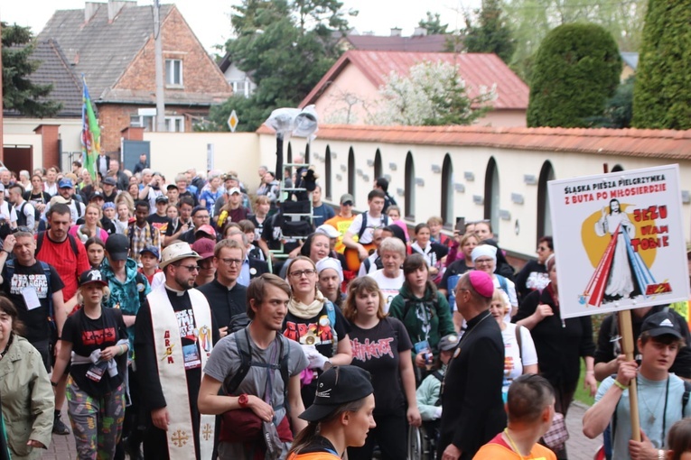 Z buta po Miłosierdzie po raz ósmy