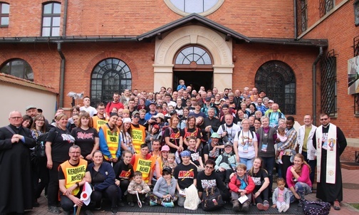  Z sanktuarium Bożego Miłosierdzia o celu wędrówki 