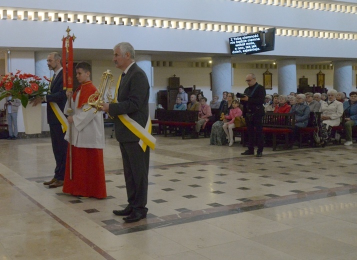 Konsekracja ołtarza kościoła w Pionkach