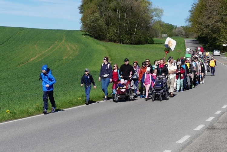 Z Witkowic do Wieprza - II dzień w drodze do Łagiewnik